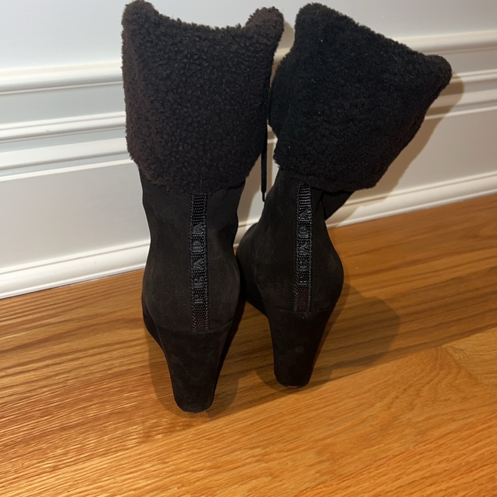 Prada women’s wedged boots brown suede with Sherling size 39 and 1/2 - Picture 3 of 8